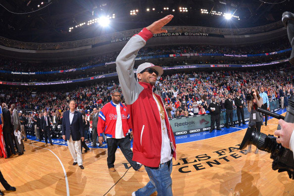 日媒：远藤航、久保建英等人在球场训练，镰田大地因疲劳单练（日媒：远藤航、久保建英等合练，镰田大地因疲劳单独训练）