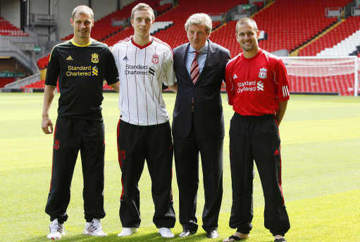 曼联在欧联杯小组赛首轮获胜（曼联赢下欧联杯小组赛首战）