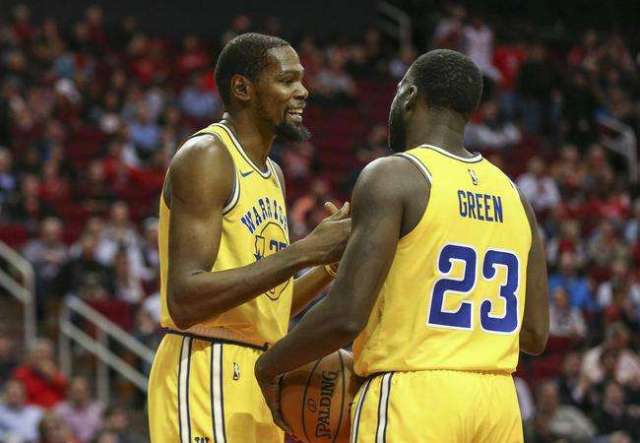 6场造7球，奥巴梅扬本赛季欧冠直接参与进球数仅次于姆巴佩（奥巴梅扬欧冠本季6场造7球，直接参与进球数仅次姆巴佩）