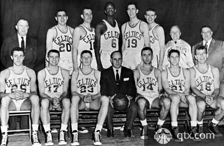 法比奥：他们开玩笑说我拿金靴但冠军挂零，希望在足协杯破零（法比奥：被调侃金靴在手却无冠，盼足协杯实现首冠）