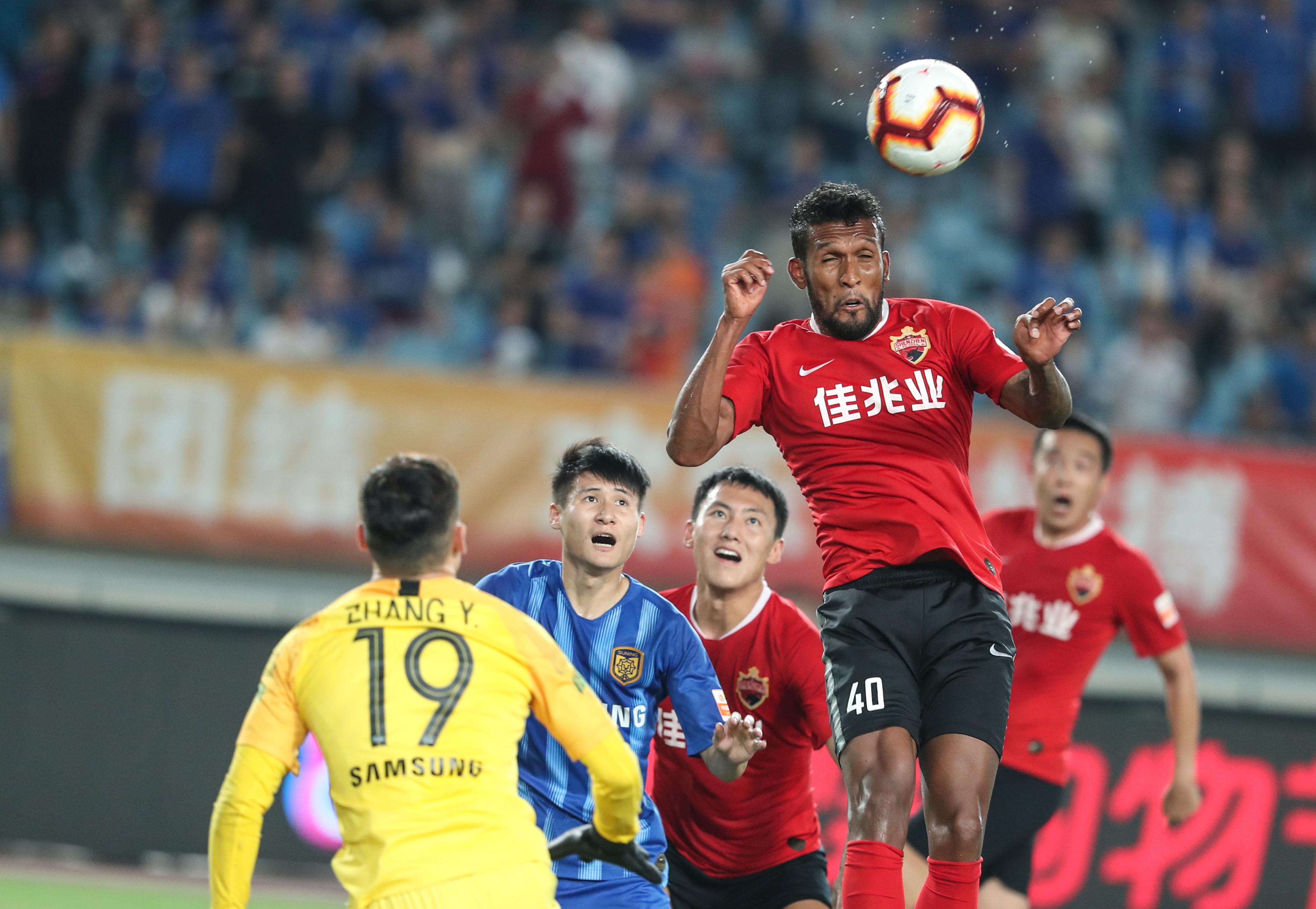 CBA：广东男篮稳住胜局 客场击败北京首钢（CBA：广东男篮客场力克北京首钢 稳稳拿下胜利）