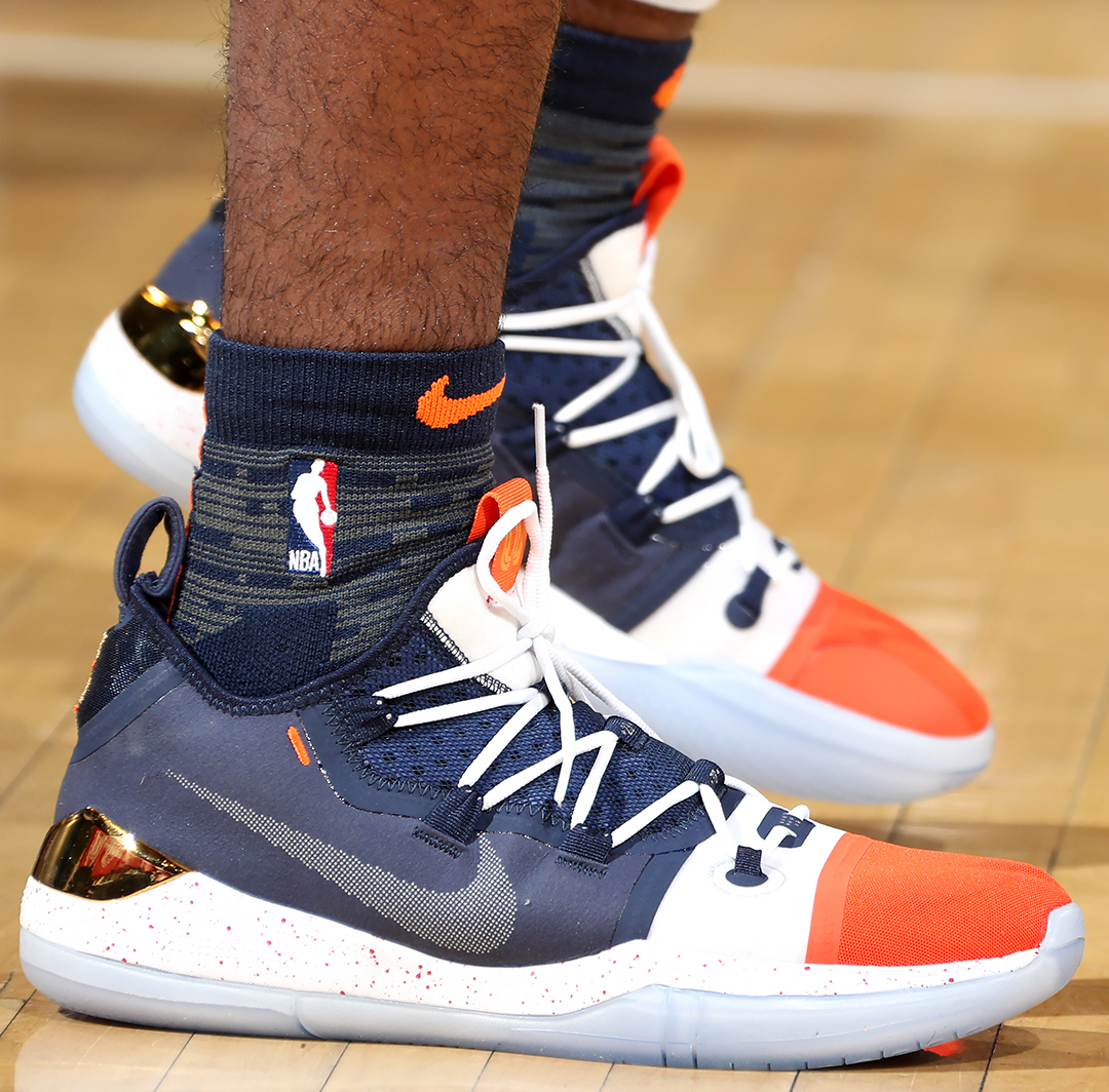 深圳男篮官宣：澳大利亚籍教练迈克尔·凯利出任25-26赛季主教练（深圳男篮正式宣布：澳籍教头迈克尔·凯利执掌25-26赛季）