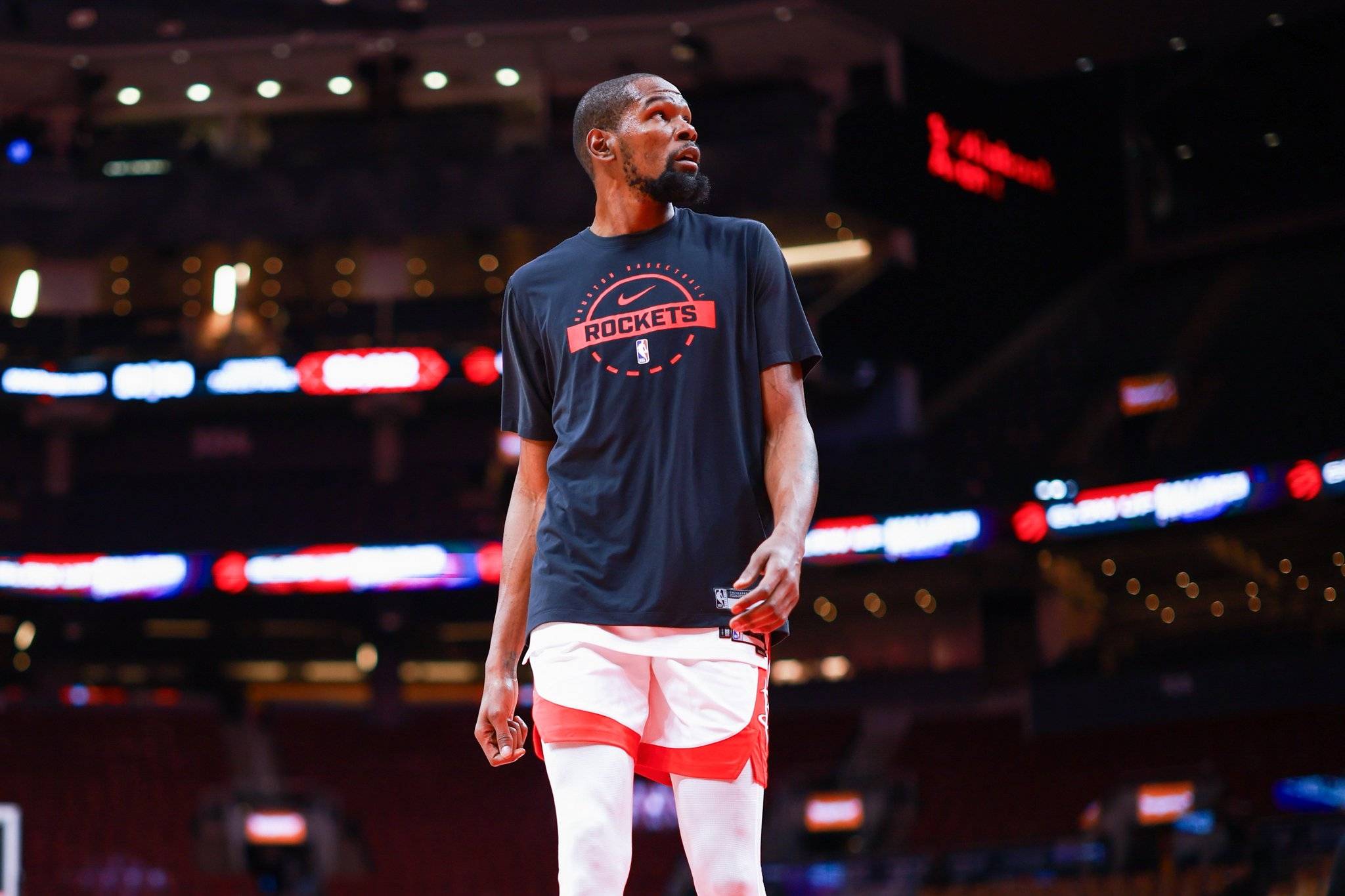 皇马维尼修斯关键进球助球队获胜（维尼修斯关键破门助皇马全取三分）