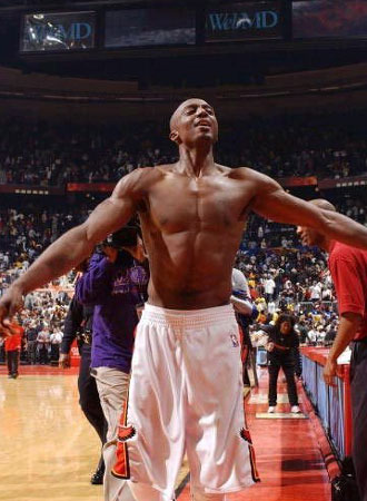 吉林男篮88-85逆转深圳晋级CBA杯八强（吉林男篮88-85逆转深圳，挺进CBA杯八强）