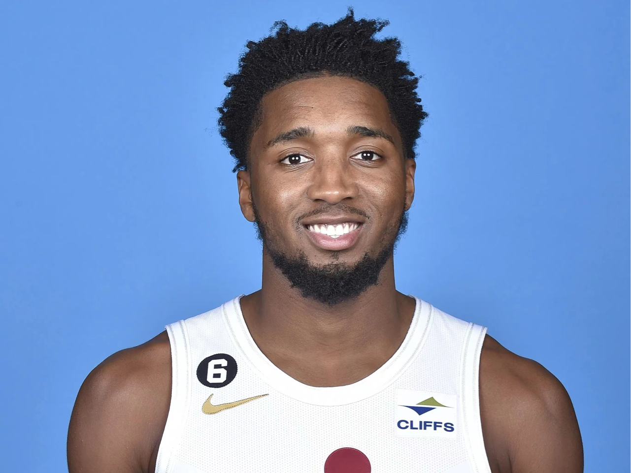 每体：巴萨仍在关注凯恩，等待他和拜仁的最终动向（每体：巴萨持续关注凯恩，静待他与拜仁的最终决定）