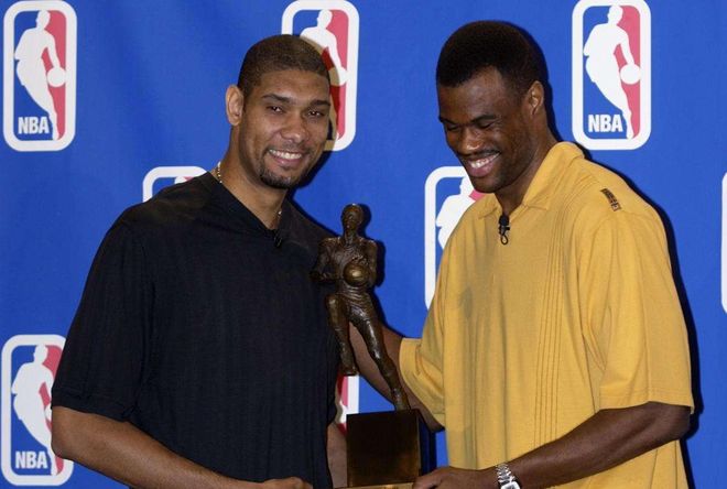 状态不错！4号秀克尼佩尔半场9中7轰18分（手感火热！4号秀克尼佩尔半场9投7中砍下18分）