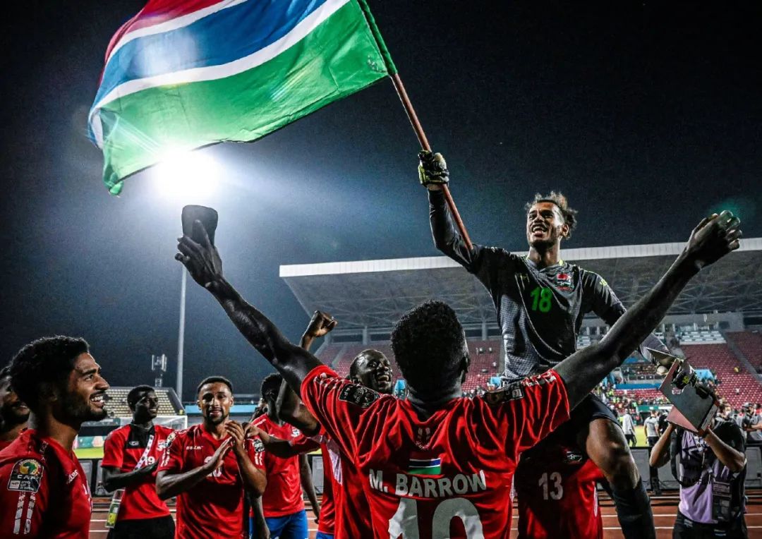 麦克拉伦：希望带牙买加晋级世界杯，这是我离开曼联的原因（麦克拉伦：为带领牙买加冲击世界杯，我选择离开曼联）