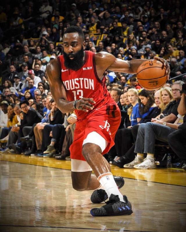 CBA官网评选常规赛前5轮高价值场次：广厦VS山西和北京VS辽宁入选（CBA官网评出常规赛前五轮高价值比赛：广厦战山西、北京对辽宁入围）